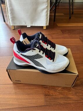 Diadora Blueshield Torneo AG Size 8 men’s